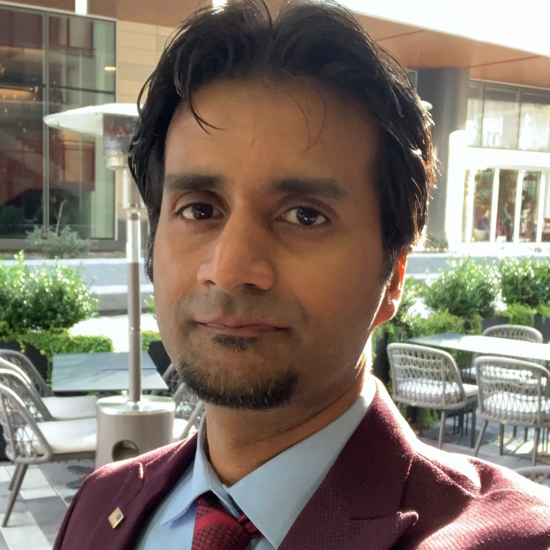 Kash Sridhar headshot.